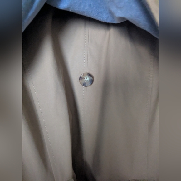 Classic Tommy Hilfiger Double-breasted Trench w/ Hood, Belt,& Pockets sz XS, Tan - Picture 5 of 14